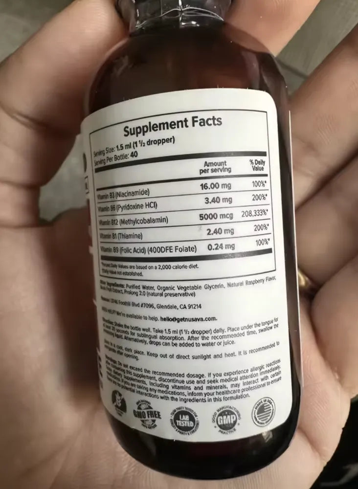 Foto real de cliente con la etiqueta de información nutricional