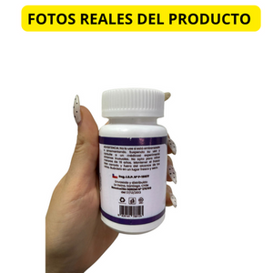 Cliente mostrando su Magnesio Complex