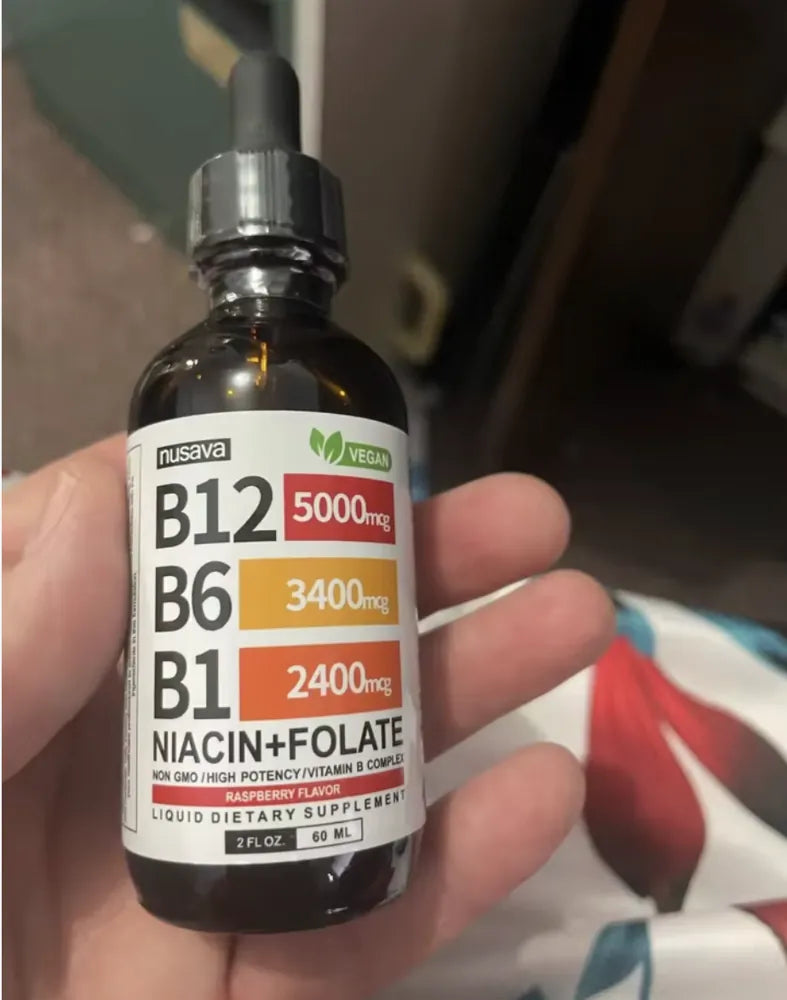 Foto real de cliente con su Nusava B12